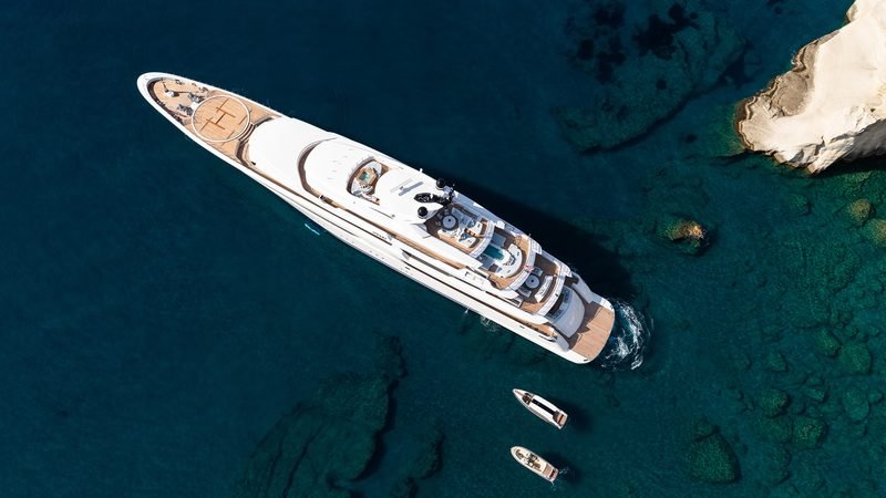 O'Pari — motor yacht chartered through Advanced VIP Services